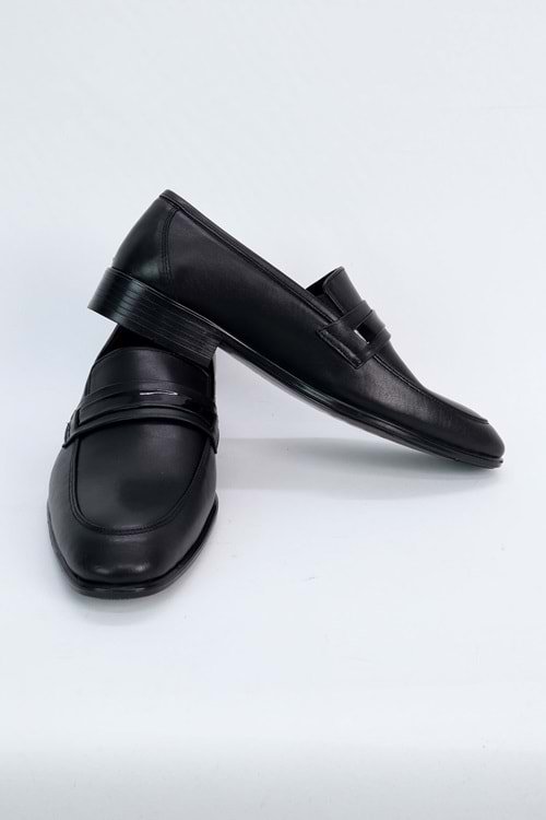 Fecri Hüner Siyah Bağcıksız Hakiki Erkek Ayakkabı